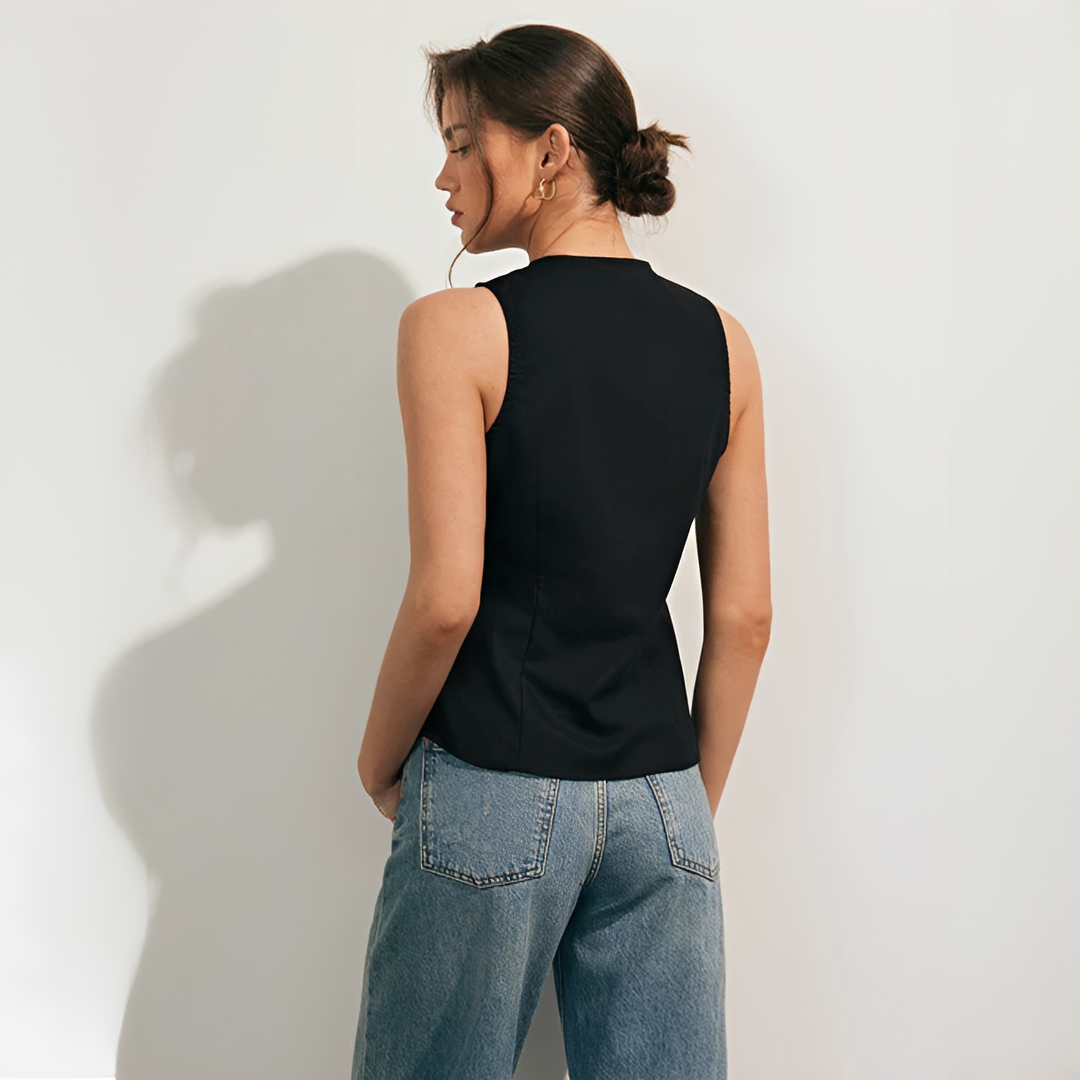 Windelyn - Chic Sleeveless Top