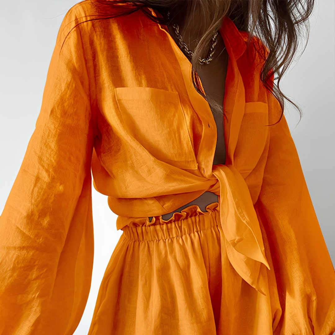 Larnie - Stylish top and shorts set