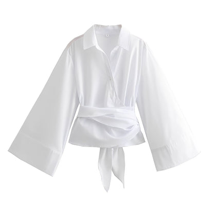 Shania - Stylish women's top with a relaxed fit and belt