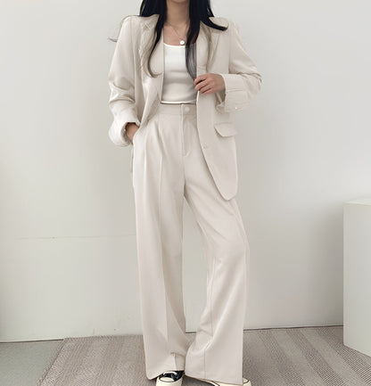 Camilla - Contemporary Everyday Suit