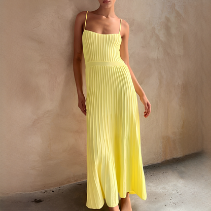 Pheobie - Trendy Pleated Midi Dress