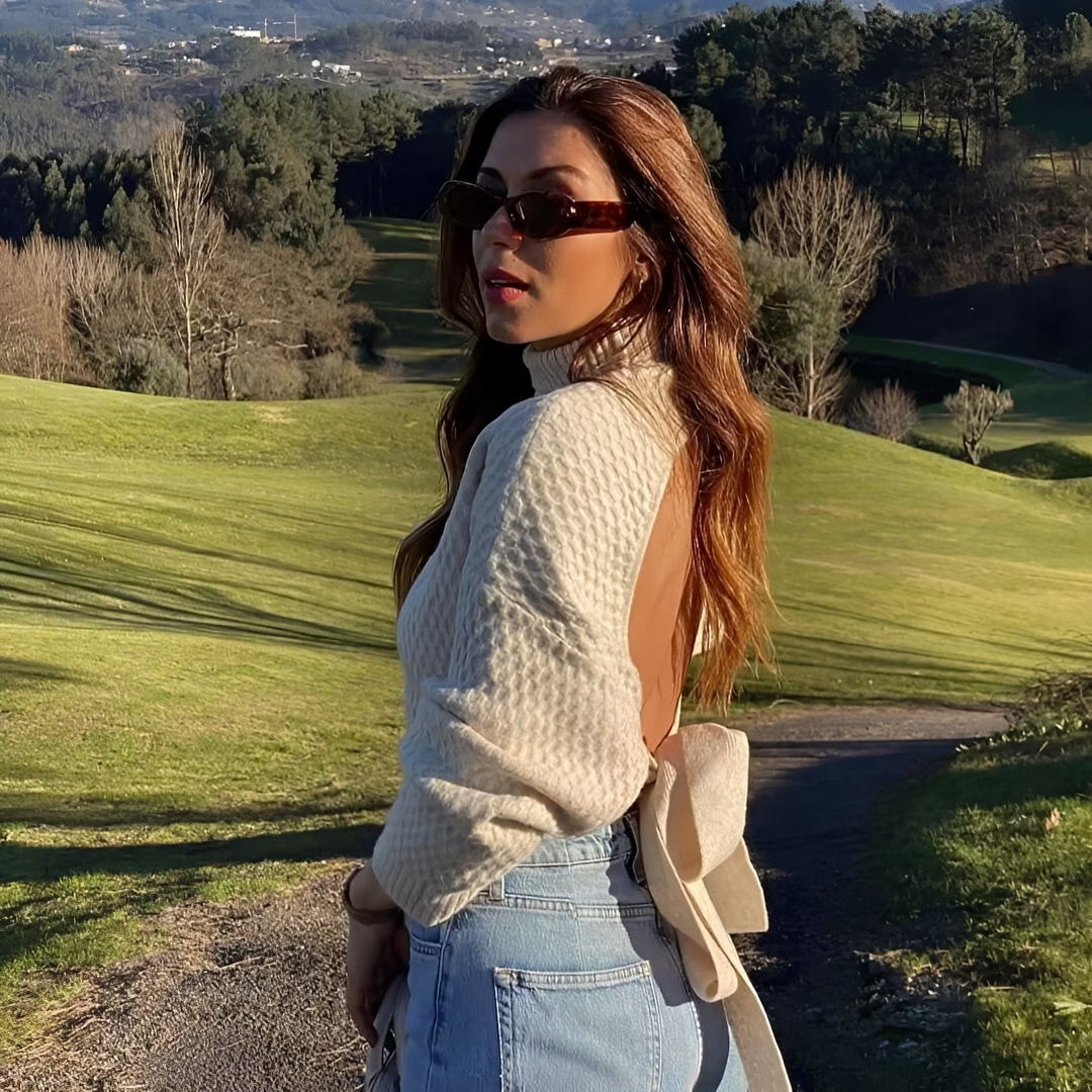 Adelyn - Stylish Tie-Back Sweater
