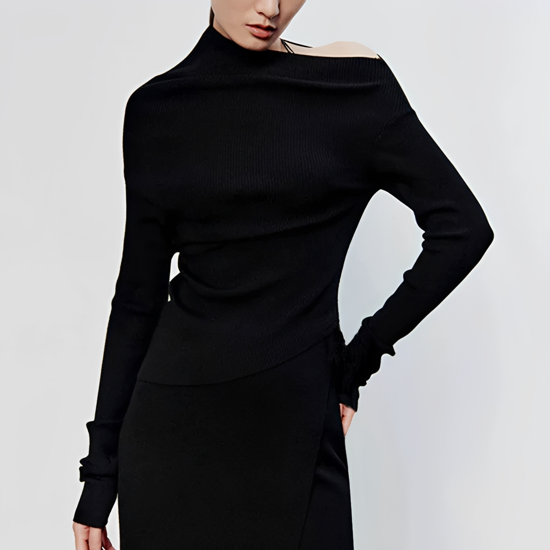 Larissa - Uneven Long Sleeve Top