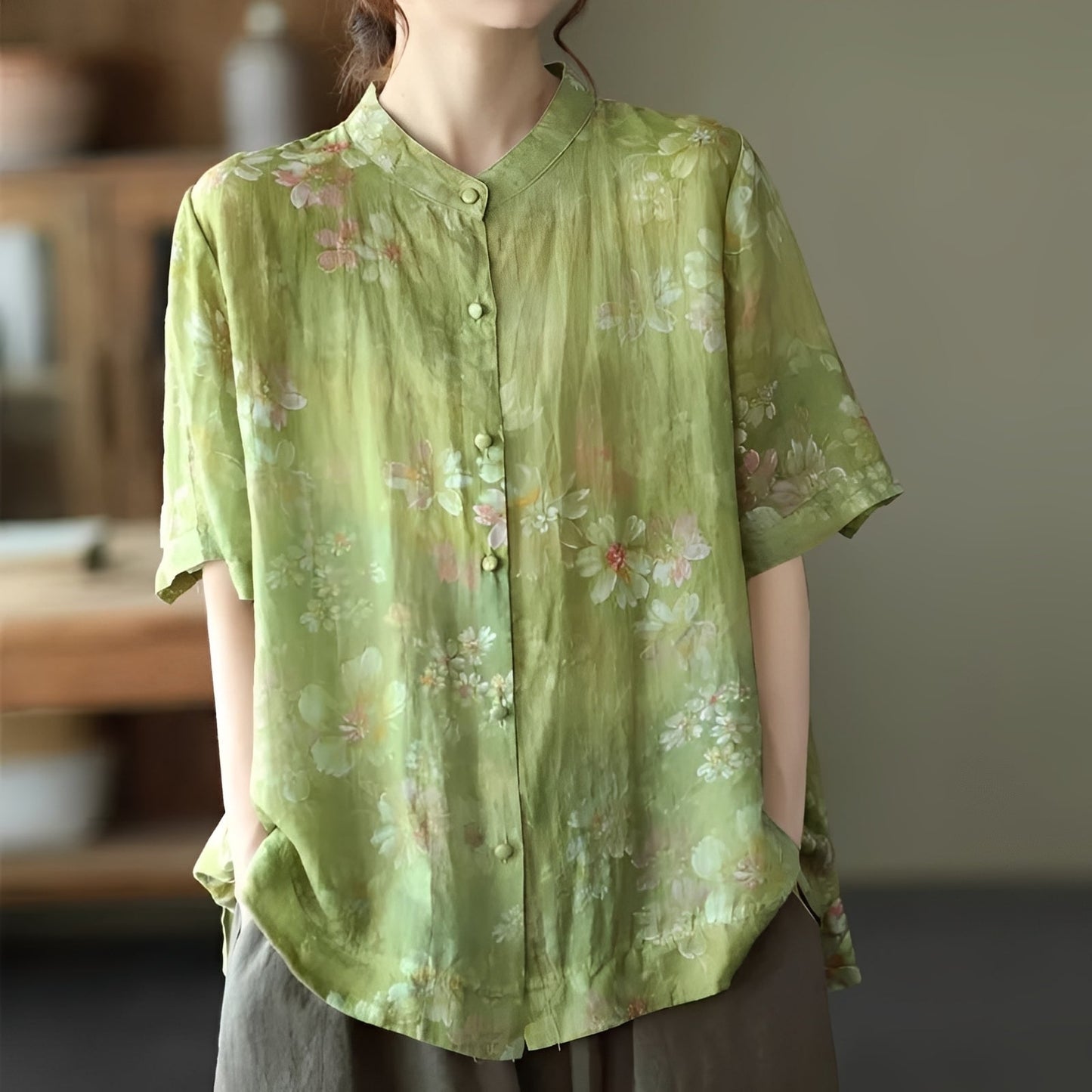 Alana - Women's chic blouse with mid-length sleeves