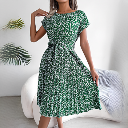 Lyka - Women's chic summer dress with short sleeves
