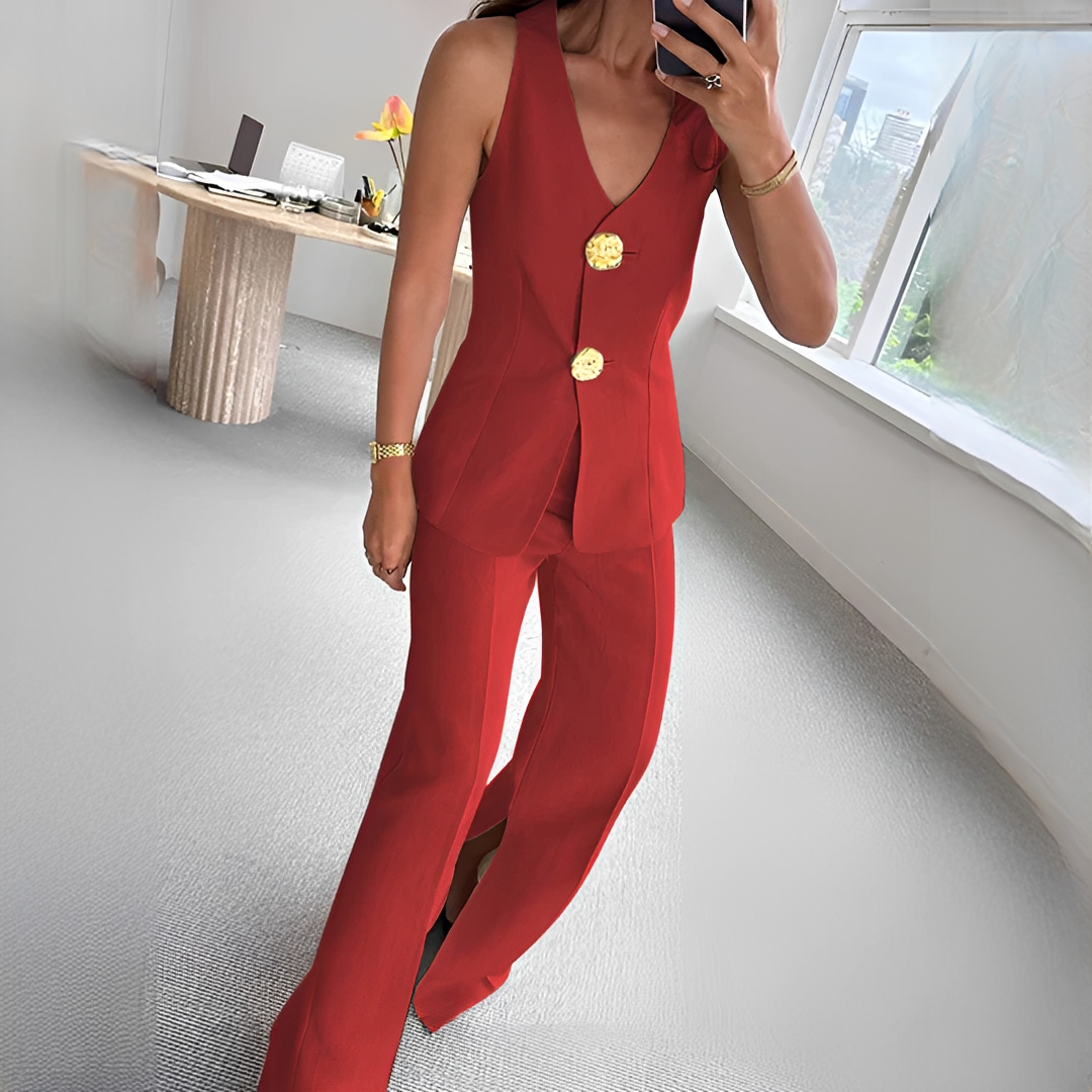 Verna - Casual sleeveless top and pants ensemble