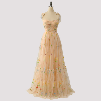 Livia - Sophisticated Ball Gown with Floral Embroidery