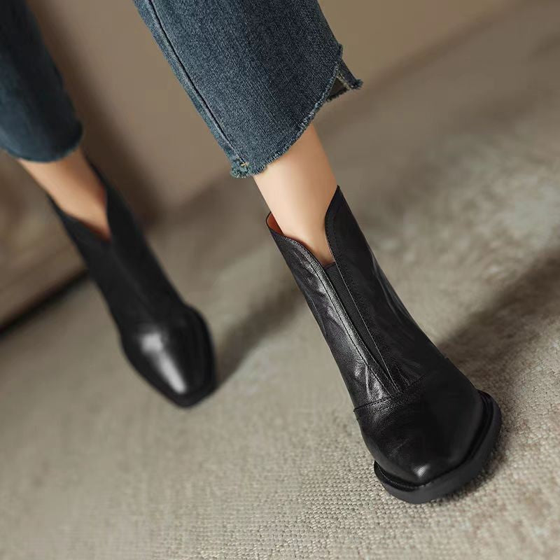 Alissa - Classic Ankle Boots