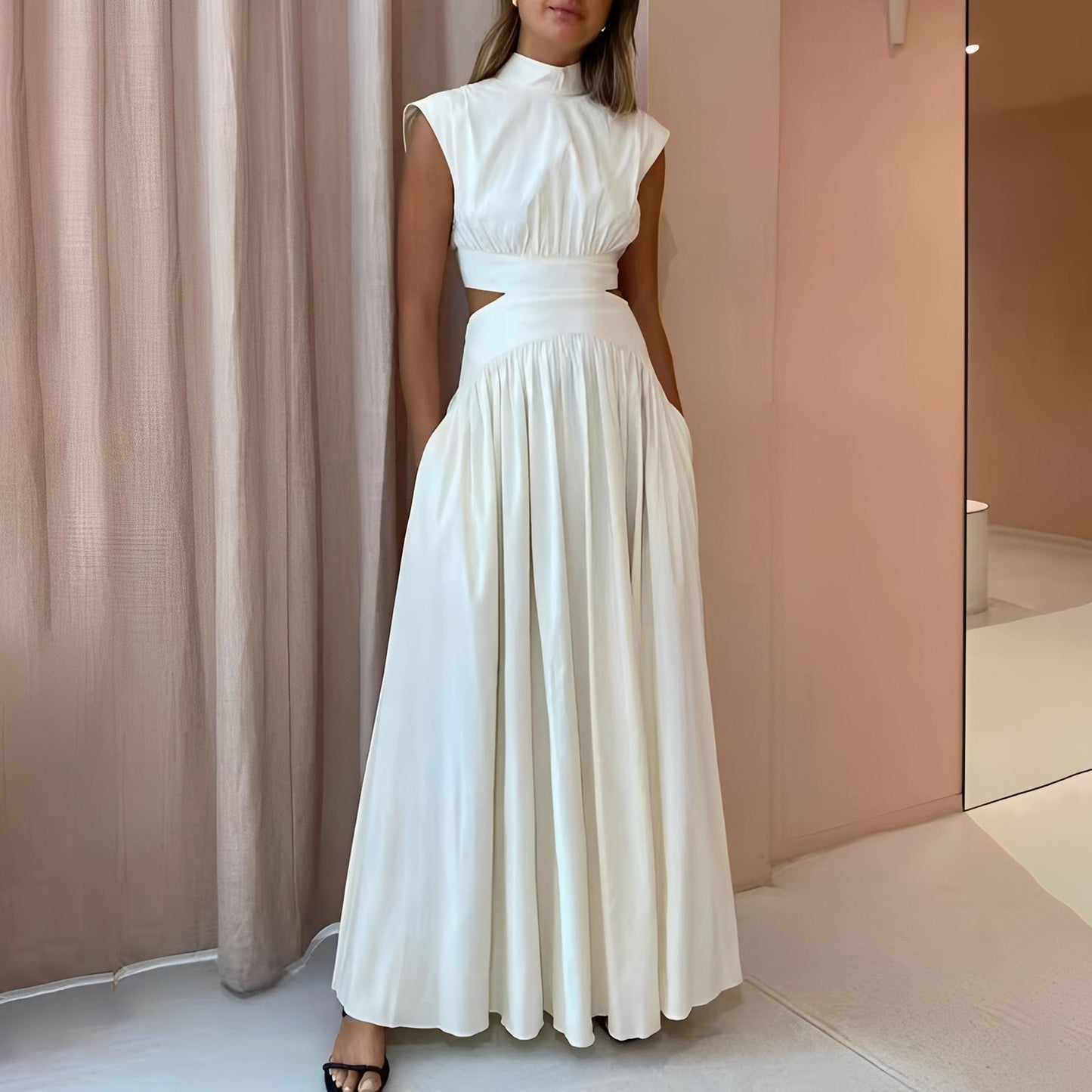 Isabella - Trendy Sleeveless Dress