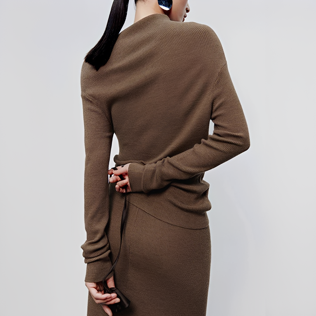 Larissa - Uneven Long Sleeve Top
