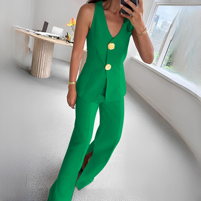 Verna - Casual sleeveless top and pants ensemble