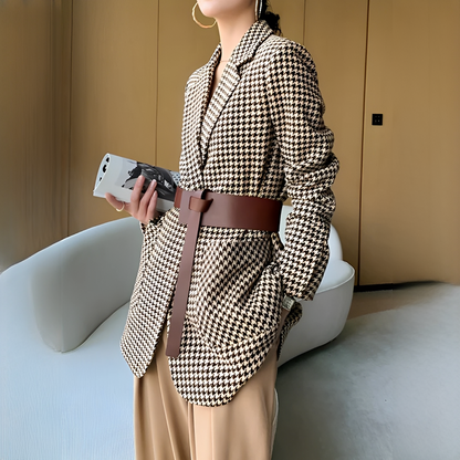Julianna - Chic Blazer