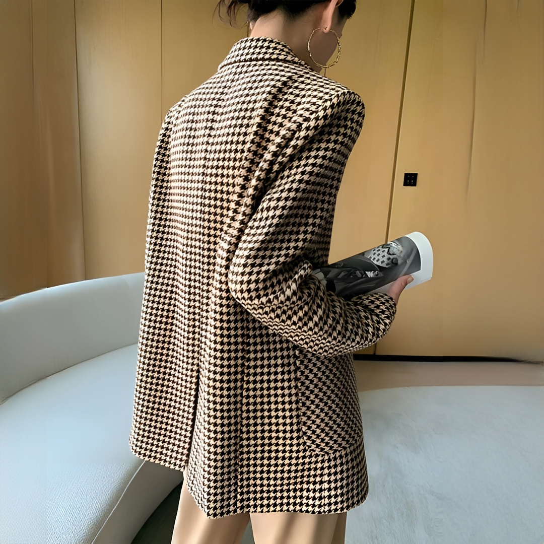 Julianna - Chic Blazer
