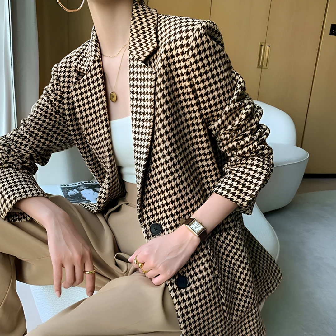 Julianna - Chic Blazer