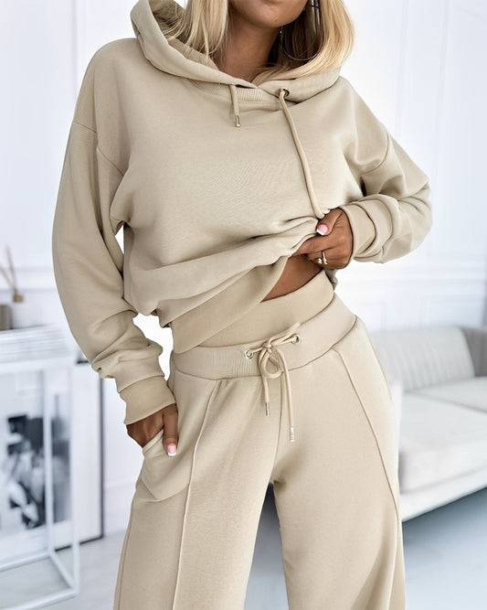 Paulina – Stylish Hooded Tracksuit Set for Women