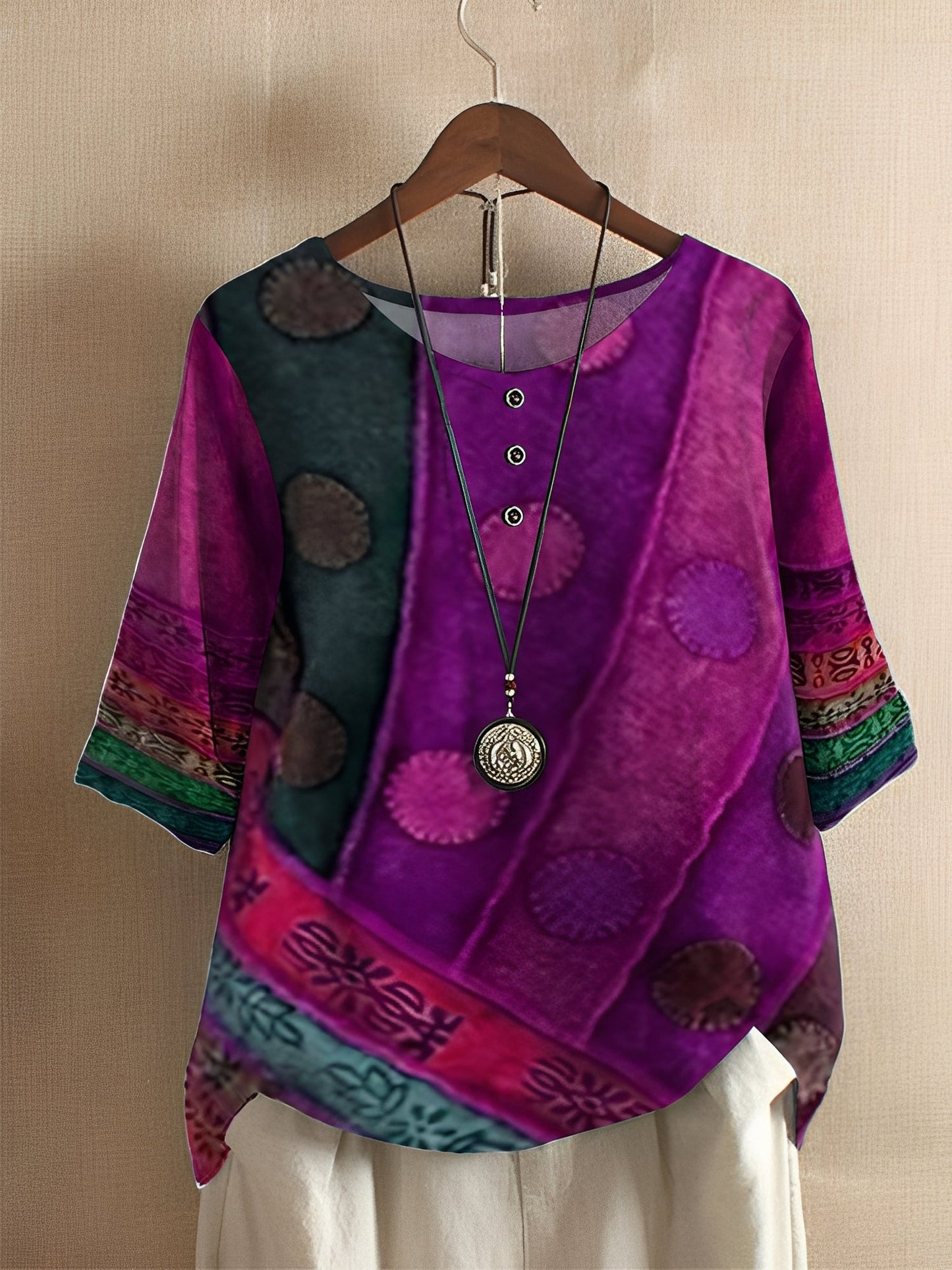 Hennie - Women's loose-fit shirt with print