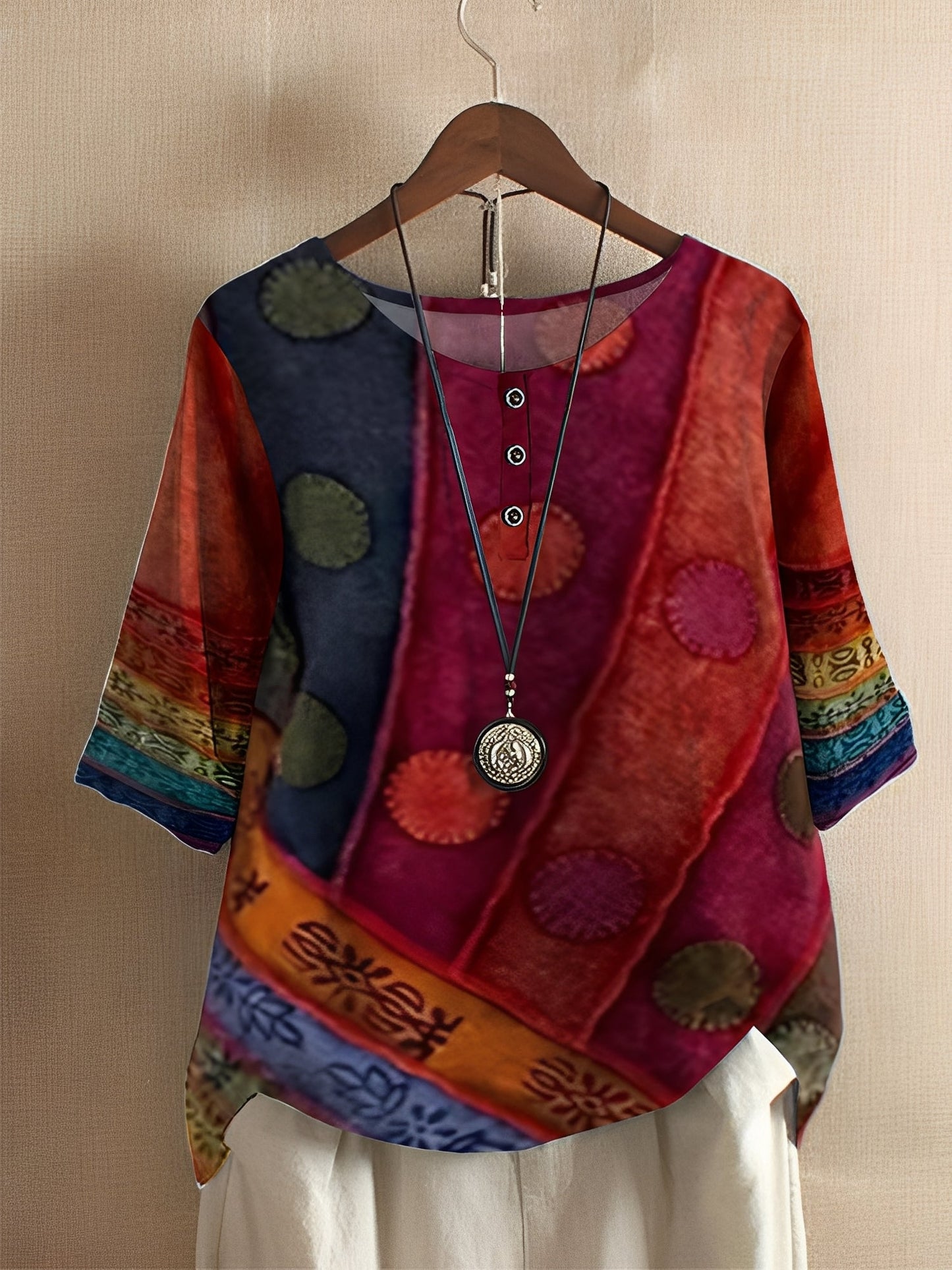 Hennie - Women's loose-fit shirt with print