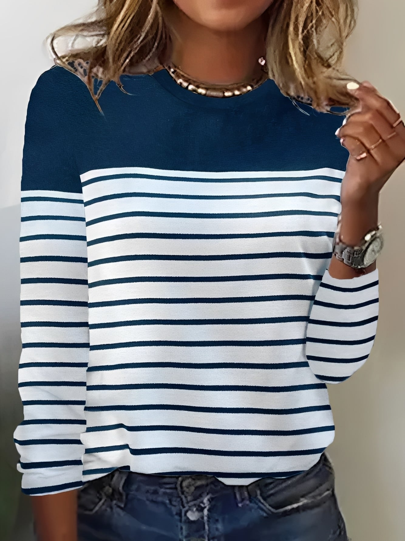 Samantha - Women's Long-Sleeve Shirt - Trendy and Casual