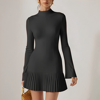 Elva - Trendy Pleated Short Dress