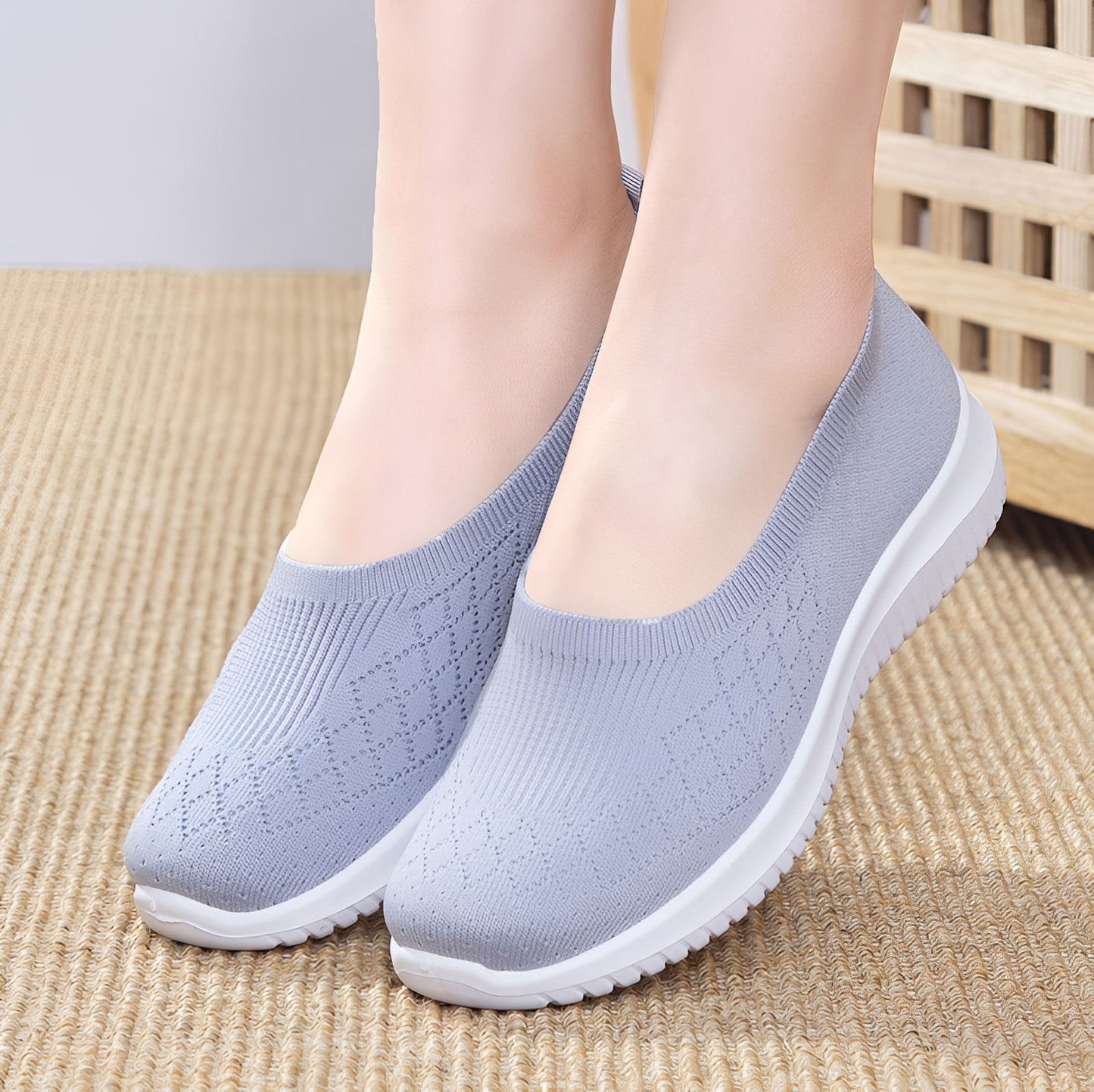 Lucy - Trendy slip-on Footwear