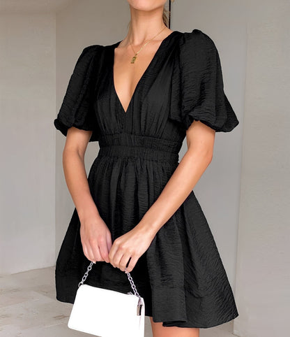 Caroline - Chic Short Dress