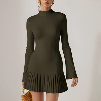 Elva - Trendy Pleated Short Dress