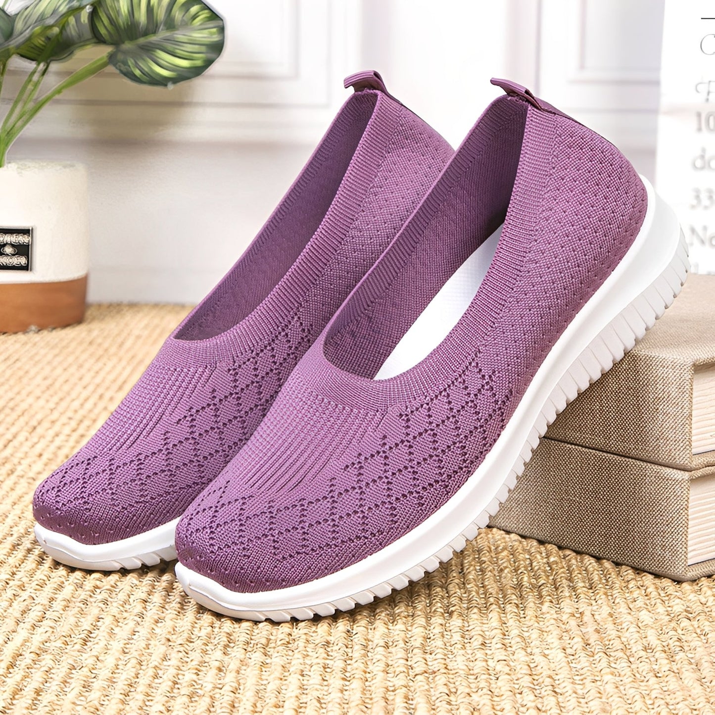 Lucy - Trendy slip-on Footwear