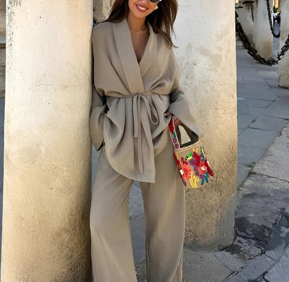 Patricia - Two-piece Set with Double Breasted Design