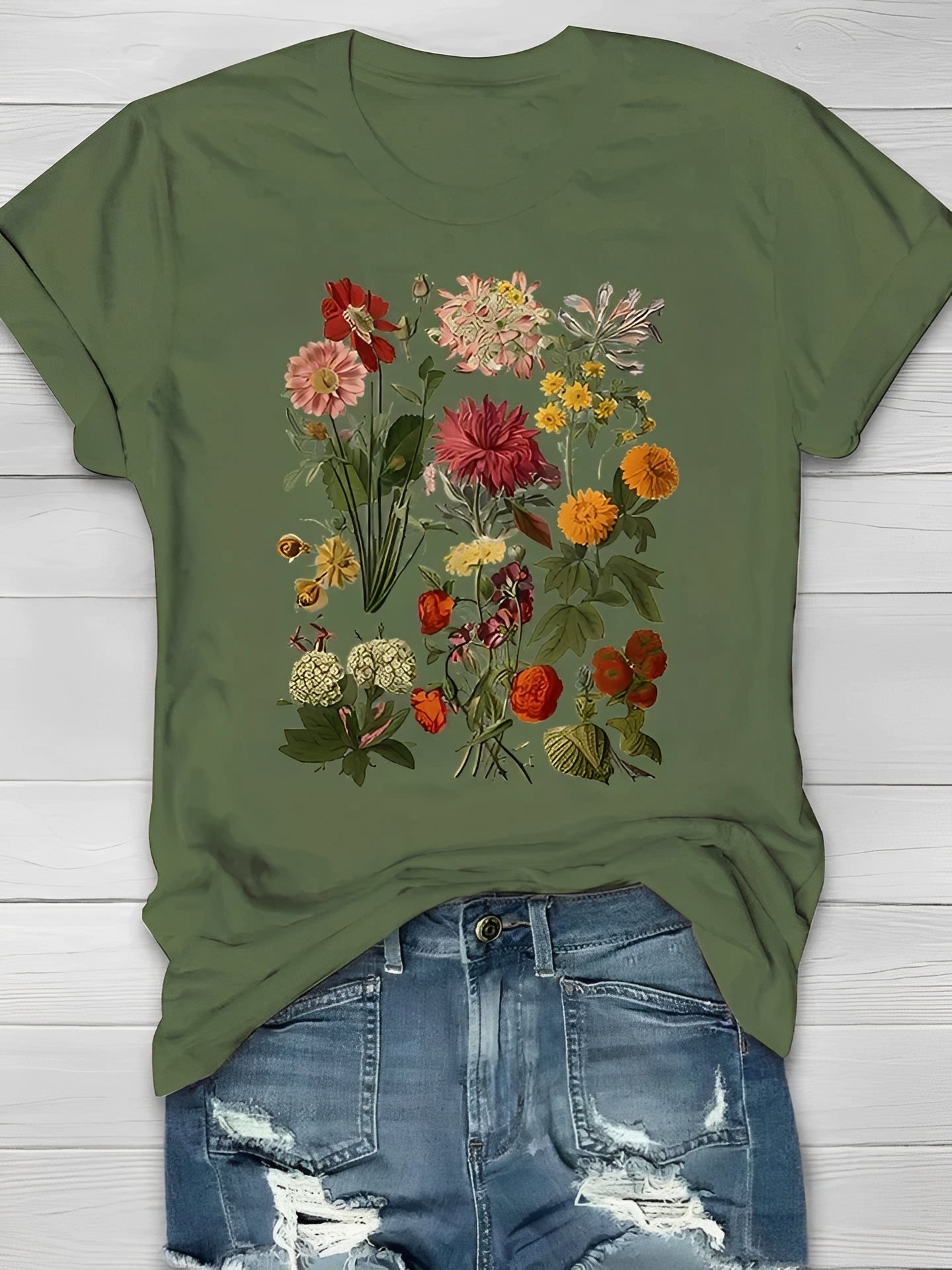 Annalise - Stylish floral pattern t-shirt for women