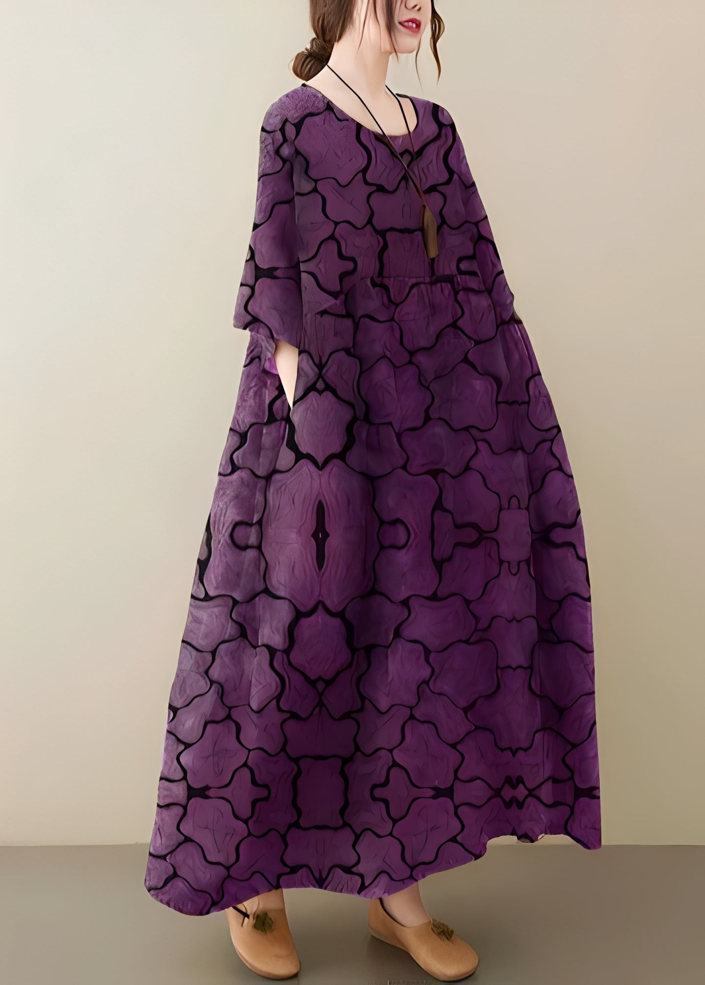 Mariam - Stylish, loose women's dress with a broad hem